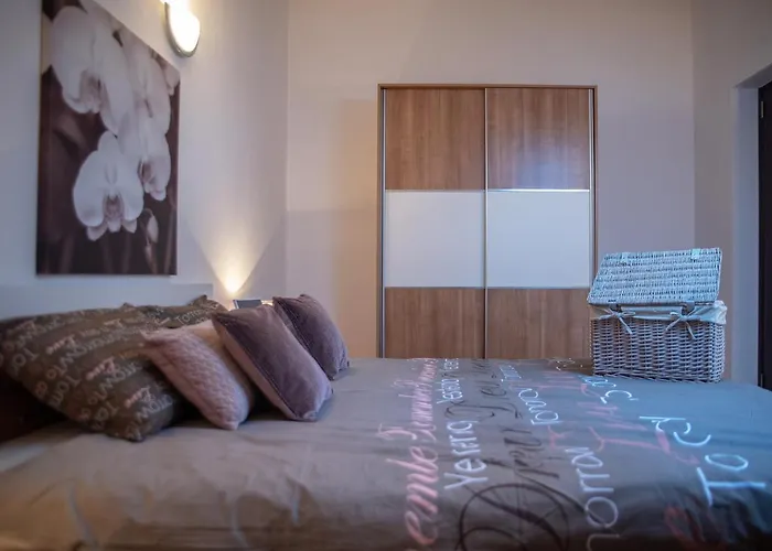 Large Specious Πούλα