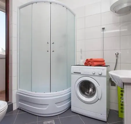 Apartment Large Specious *